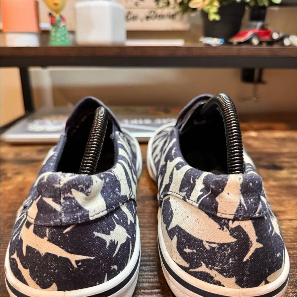 Sperry Navy Shoes w/ White Shark designs slip on size 11.5‎